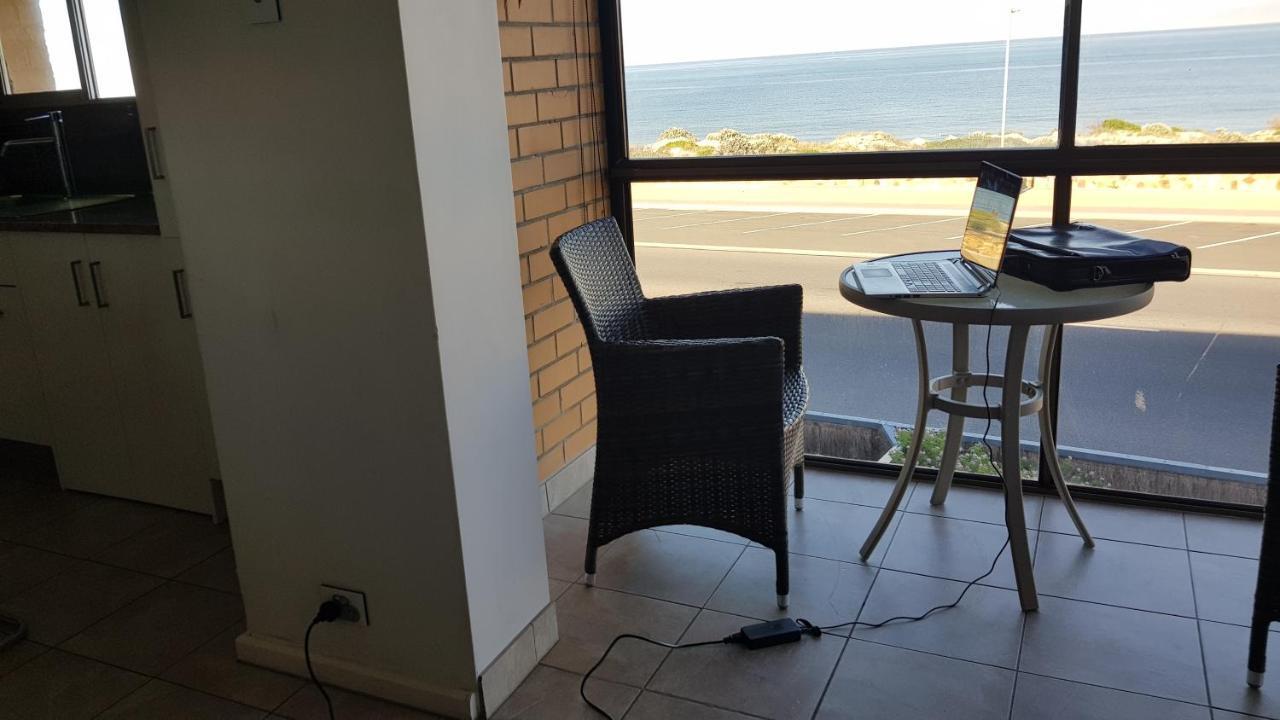 Acushla Accommodation Esplanade Living Self Check-In Self Check-Out West Beach Exterior foto