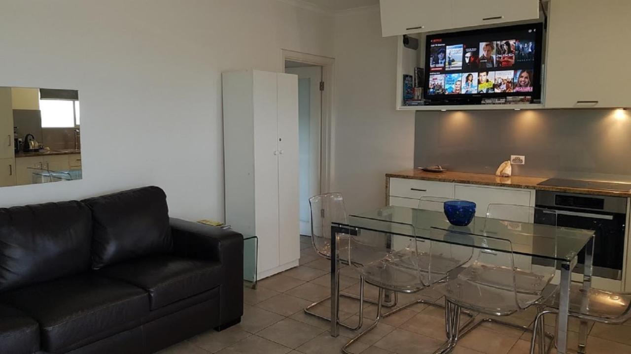 Acushla Accommodation Esplanade Living Self Check-In Self Check-Out West Beach Exterior foto
